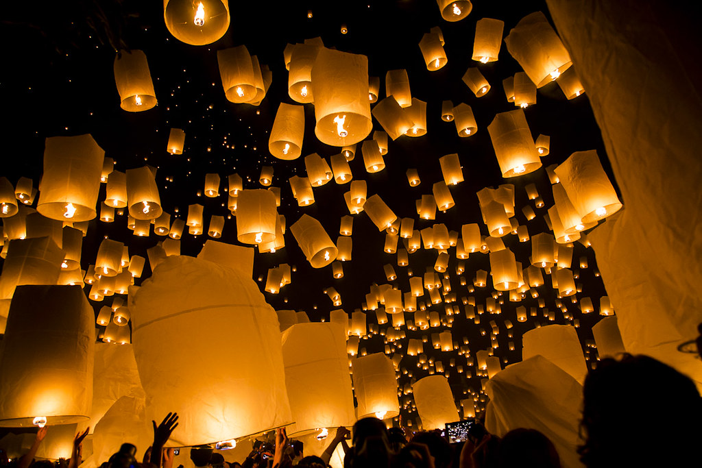 Loy Krathong 