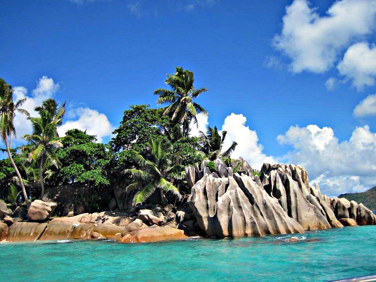 seychelles-215253_1280