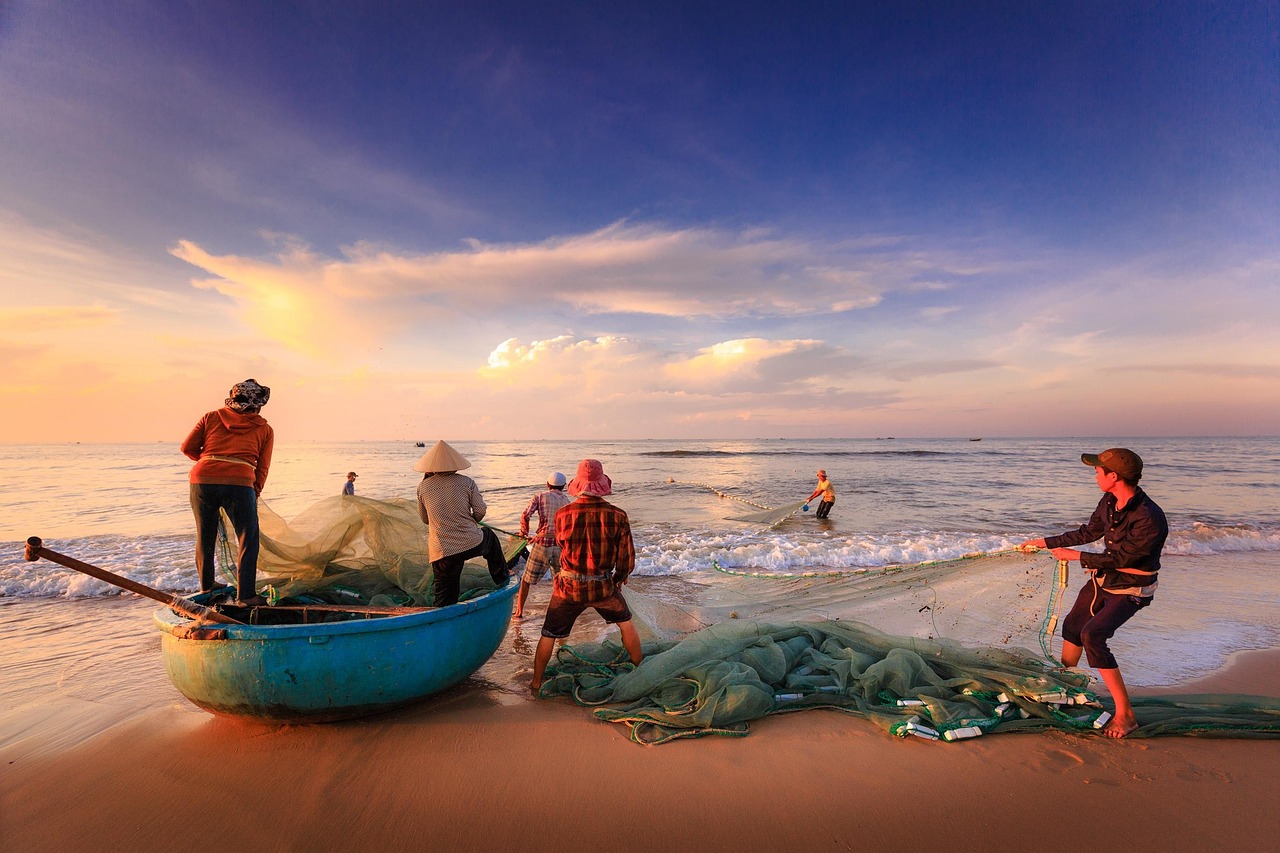 fishermen-2983615_1280