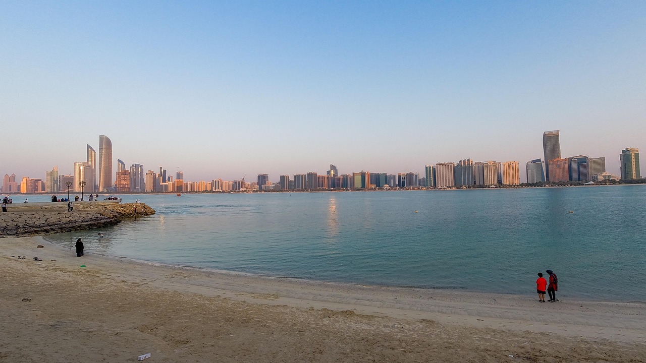 abu-dhabi-5249641_1280 (3)