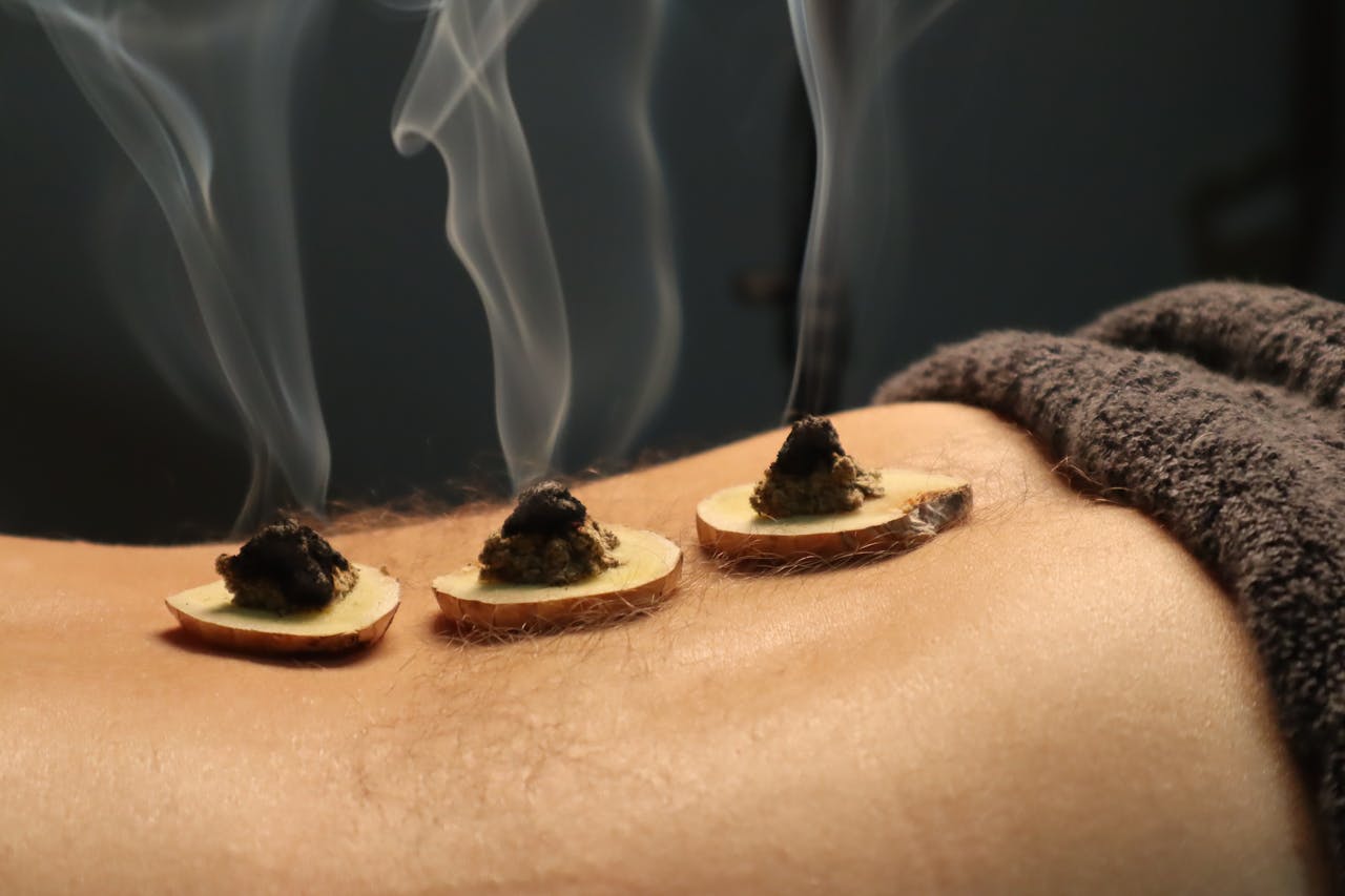 pexels-chinese-medicine-podcast-podcast-1290426-8139405