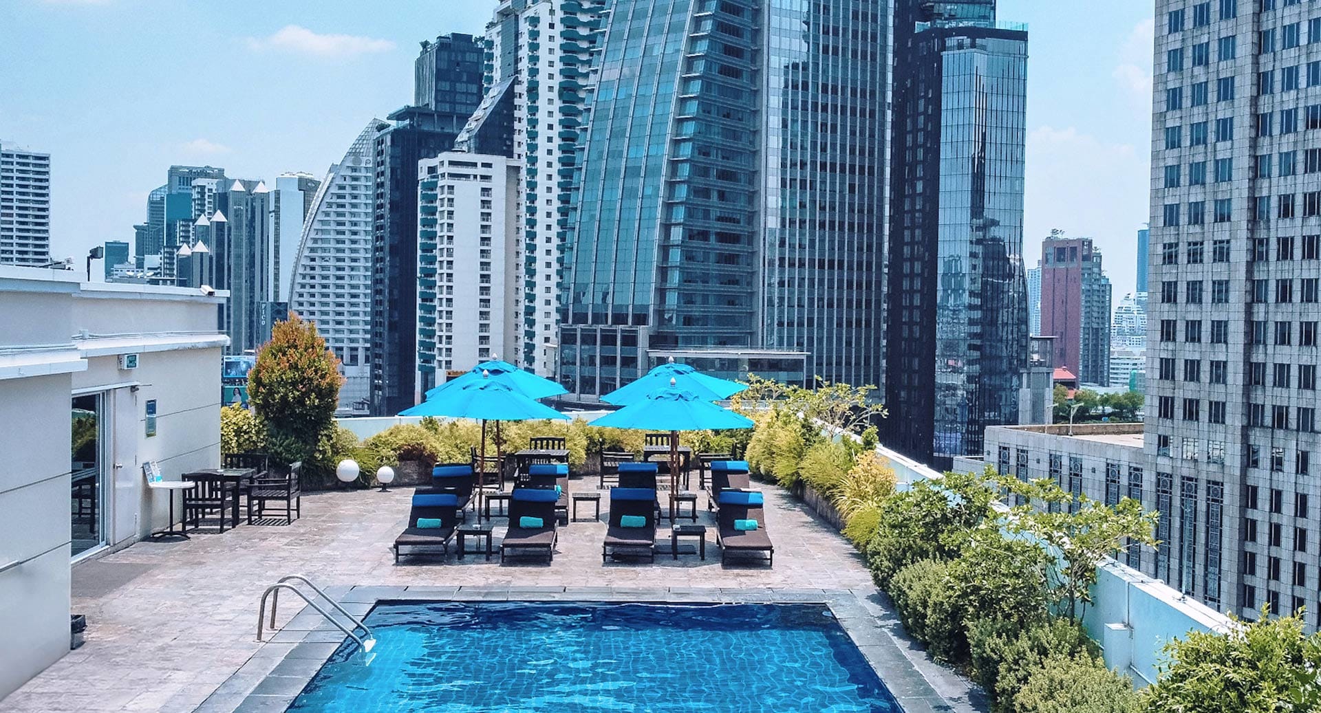 nh_bangkok_asoke_exterior_1920x1037_2