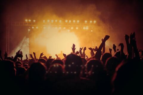 performance-crowd-entertainment-people-concert-rock-concert-1563105-pxhere.com