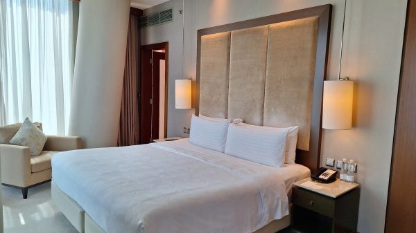 Exploring the Features That Set the Best Hotels in Qatar Apart